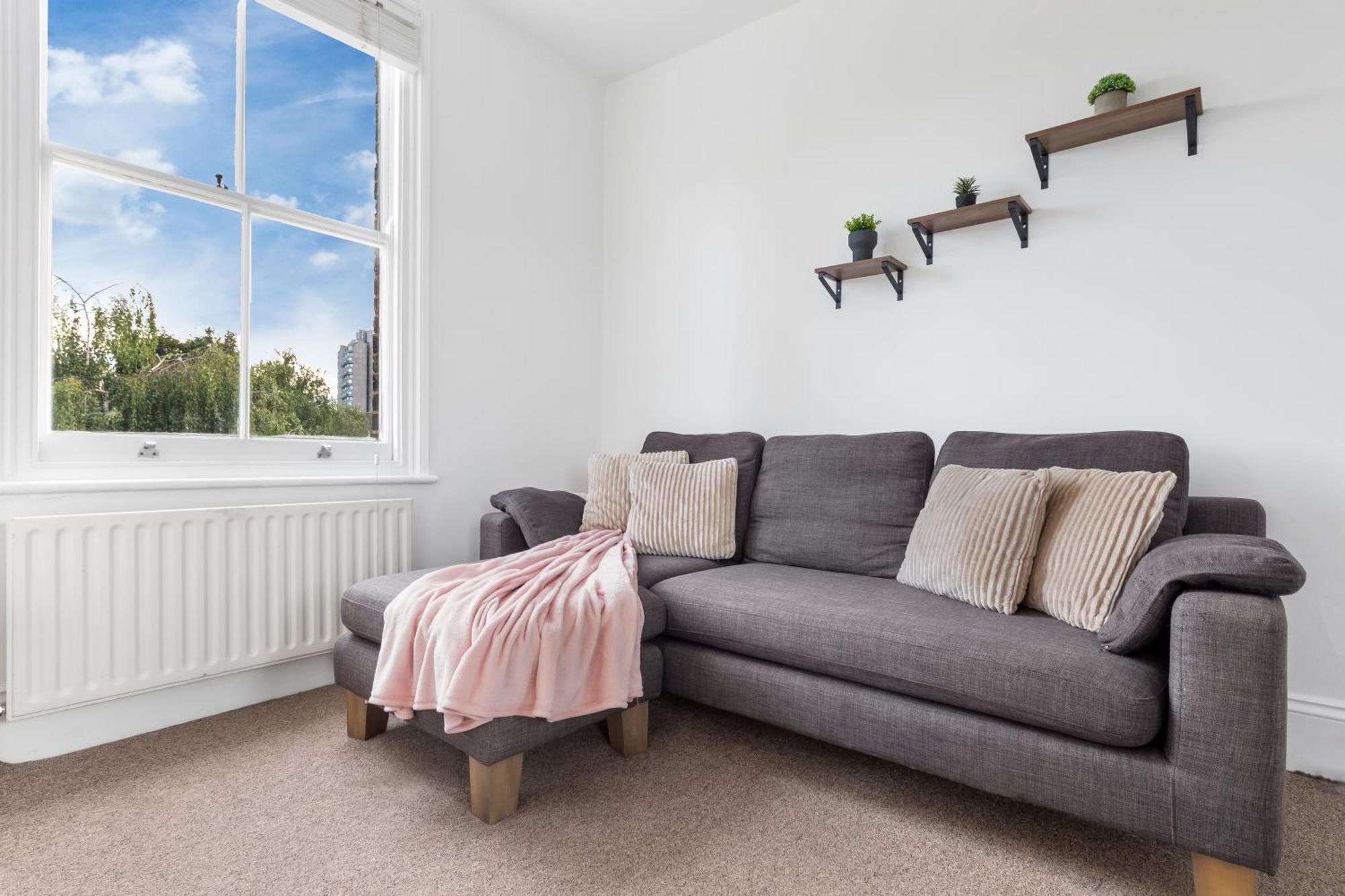 Luxury 4 Bedroom Flat With Stunning Shard View From Terrace In Central London! Next To Station, Sleeps 9 Exterior photo